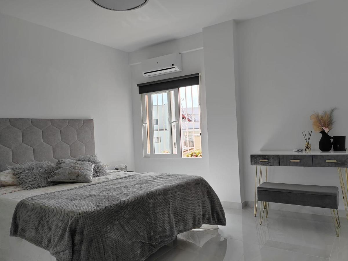 Apartamento La Torre,200M Hasta La Playa Benalmadena Luaran gambar