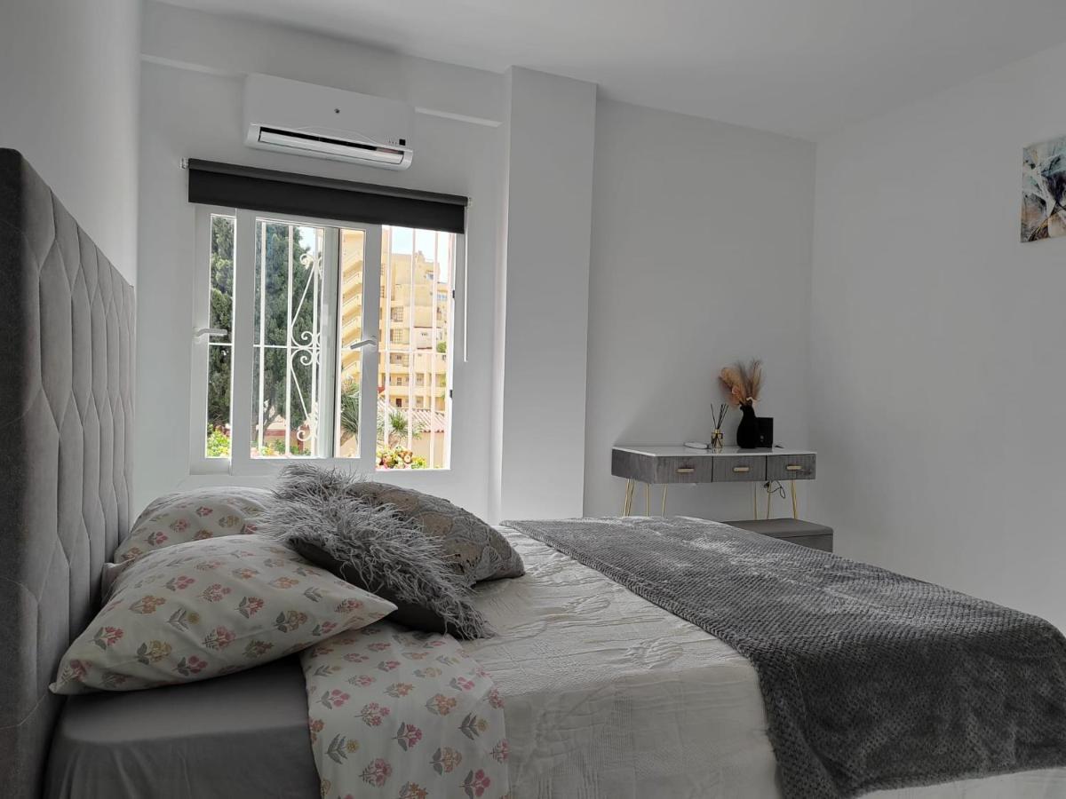 Apartamento La Torre,200M Hasta La Playa Benalmadena Luaran gambar