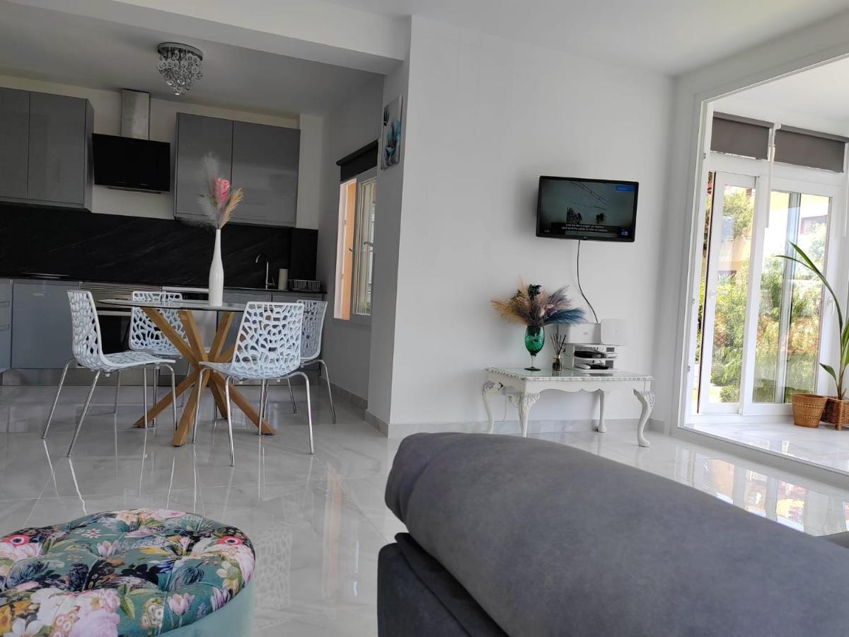 Apartamento La Torre,200M Hasta La Playa Benalmadena Luaran gambar
