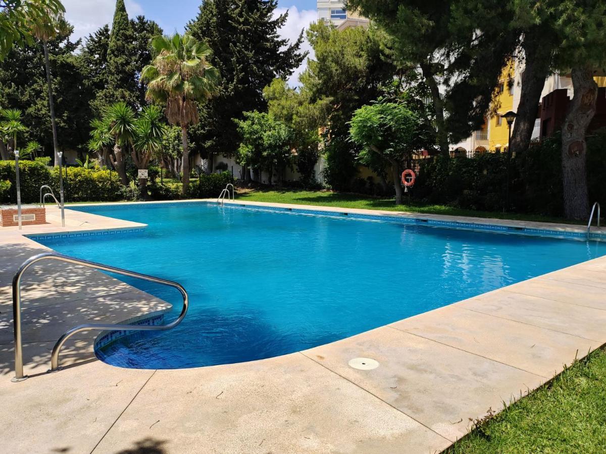 Apartamento La Torre,200M Hasta La Playa Benalmadena Luaran gambar